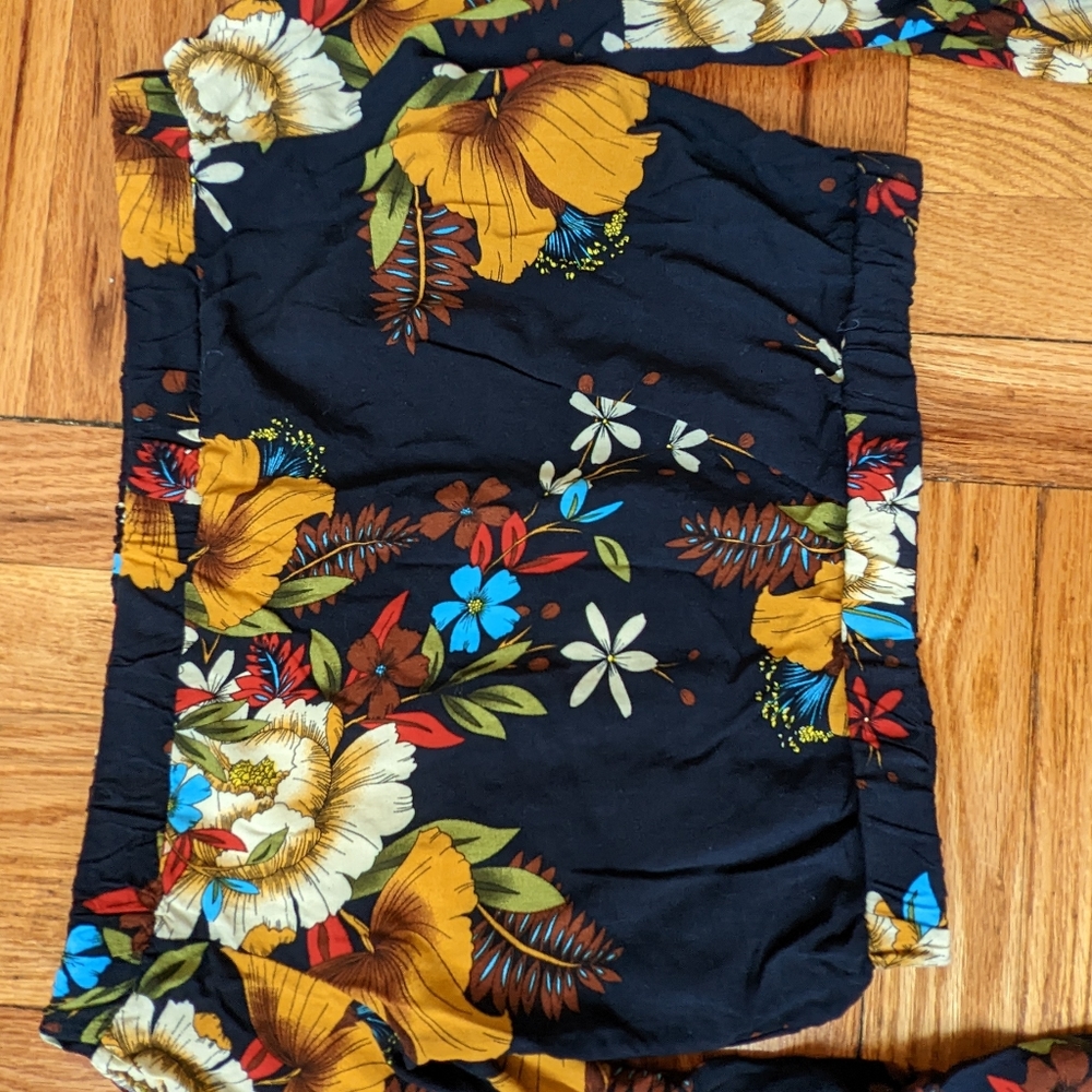 Flower off the shoulder long sleeve top